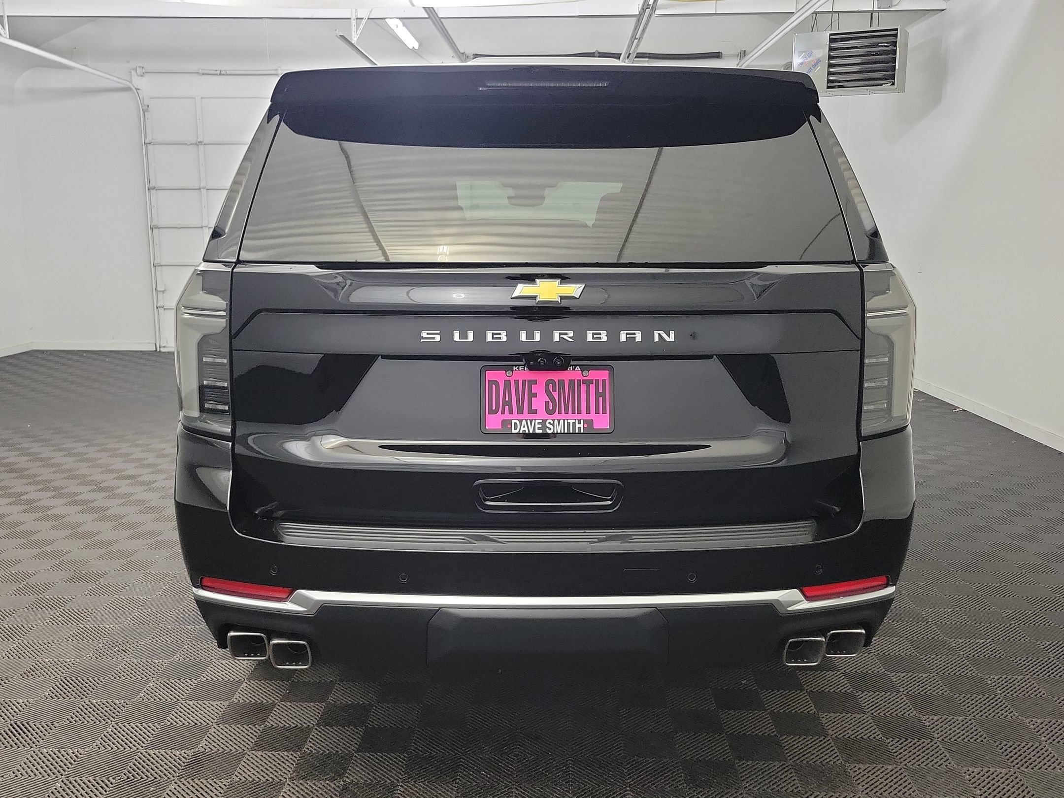 New 2026 Chevrolet Suburban High Country AWD/4WD image 8