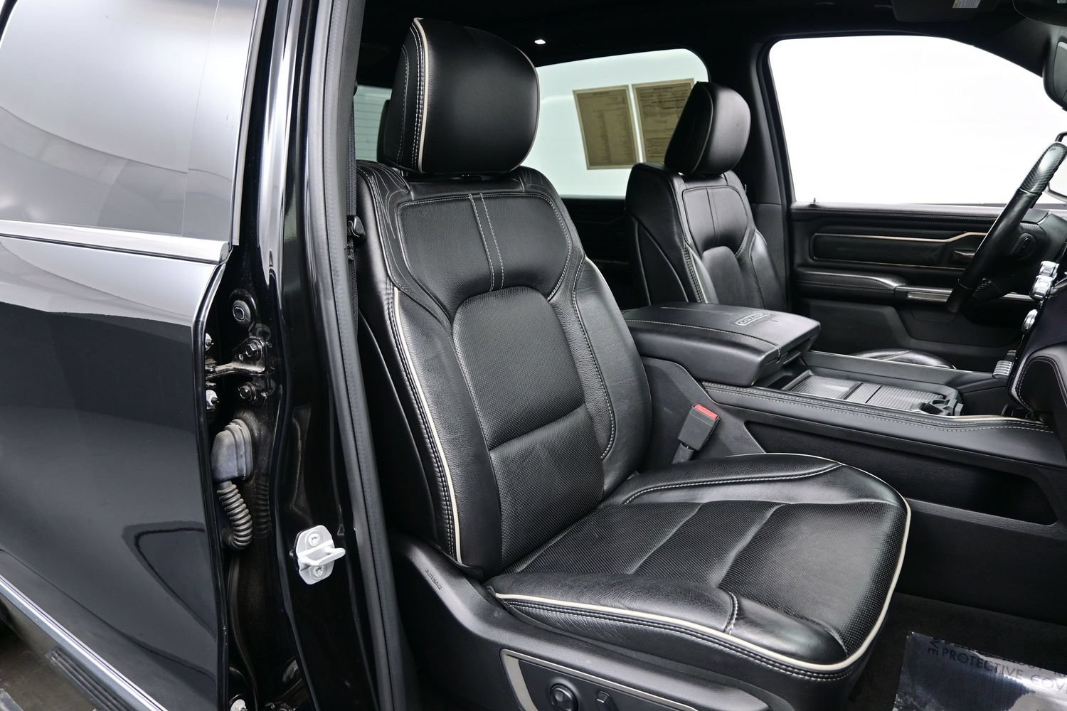 Used 2019 RAM 1500 Limited AWD/4WD image 17