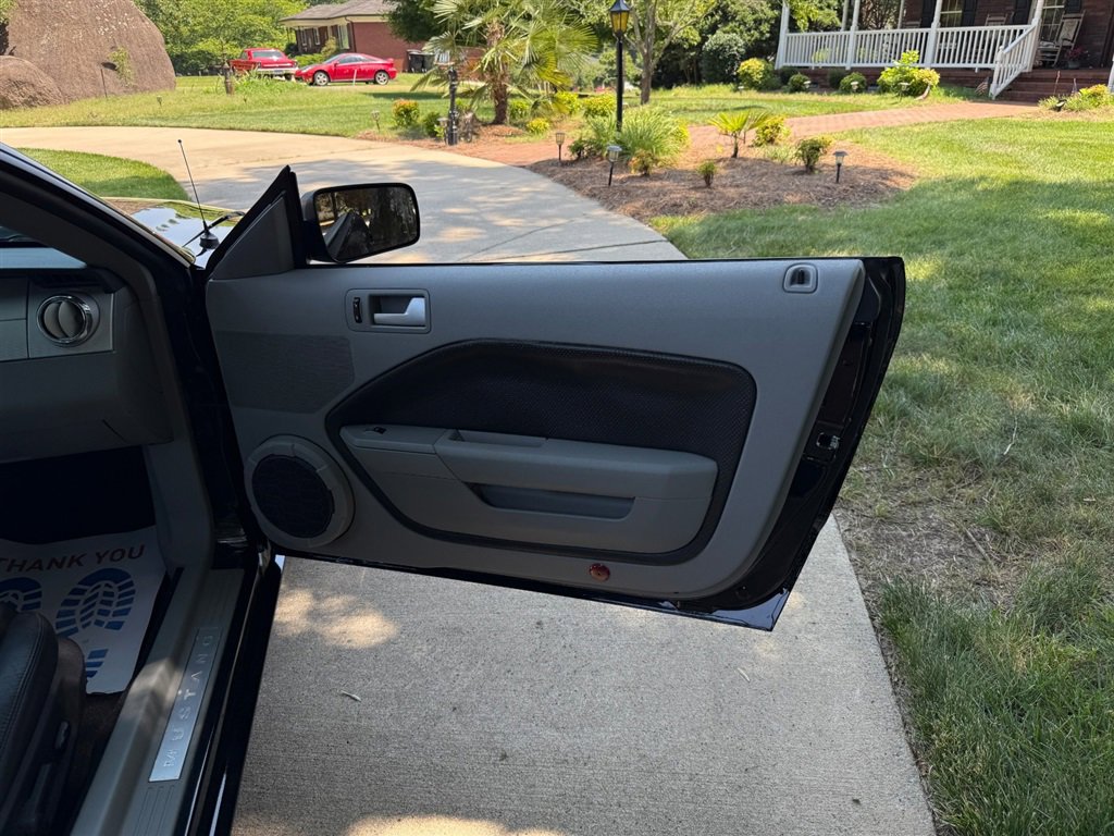 Used 2009 Ford Mustang GT image 51