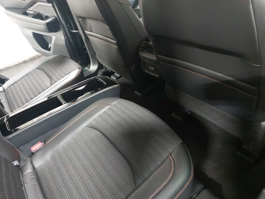 Used 2025 Nissan Pathfinder Rock Creek image 11