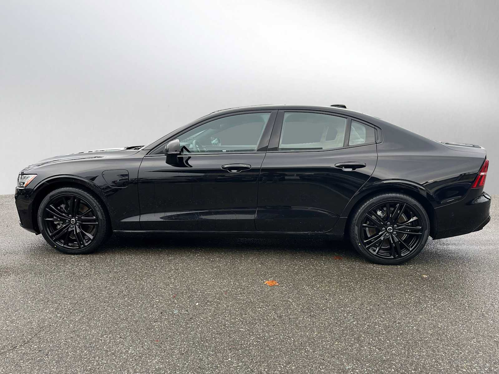 Certified 2024 Volvo S60 T8 Ultimate image 6