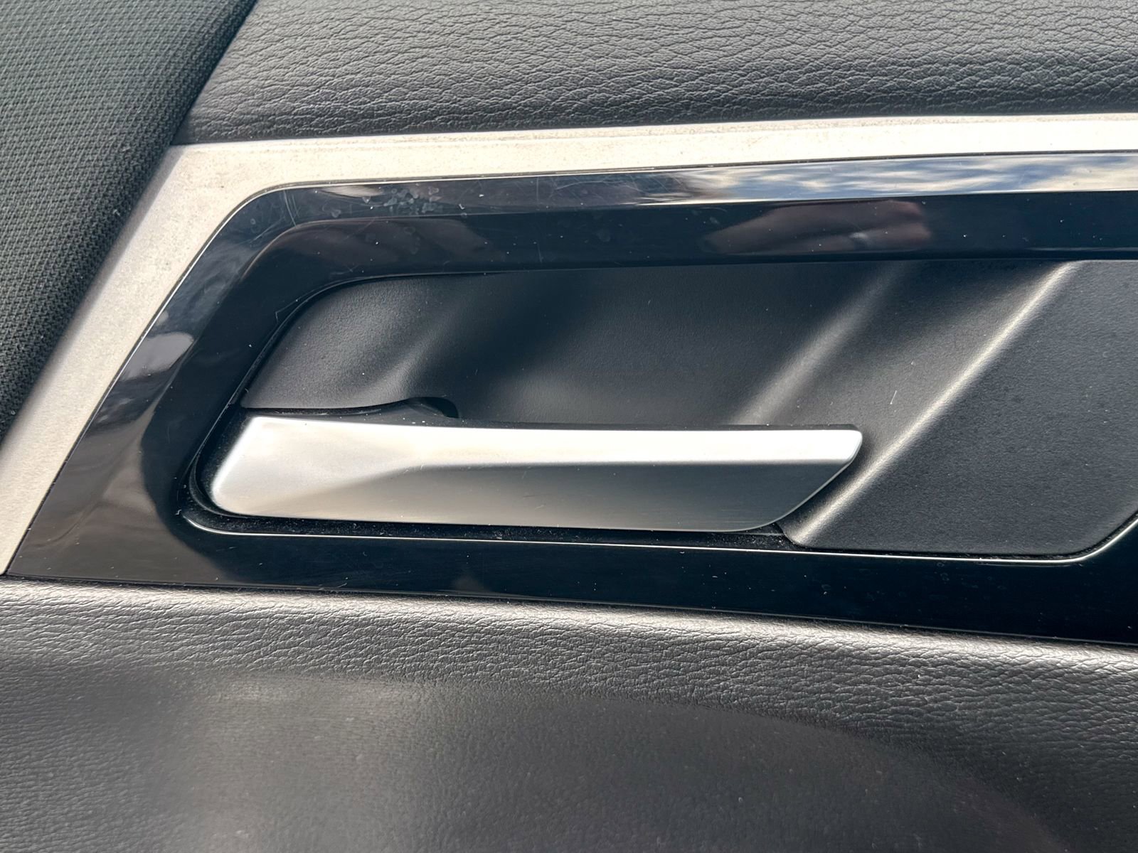 Used 2024 Mitsubishi Outlander ES image 15