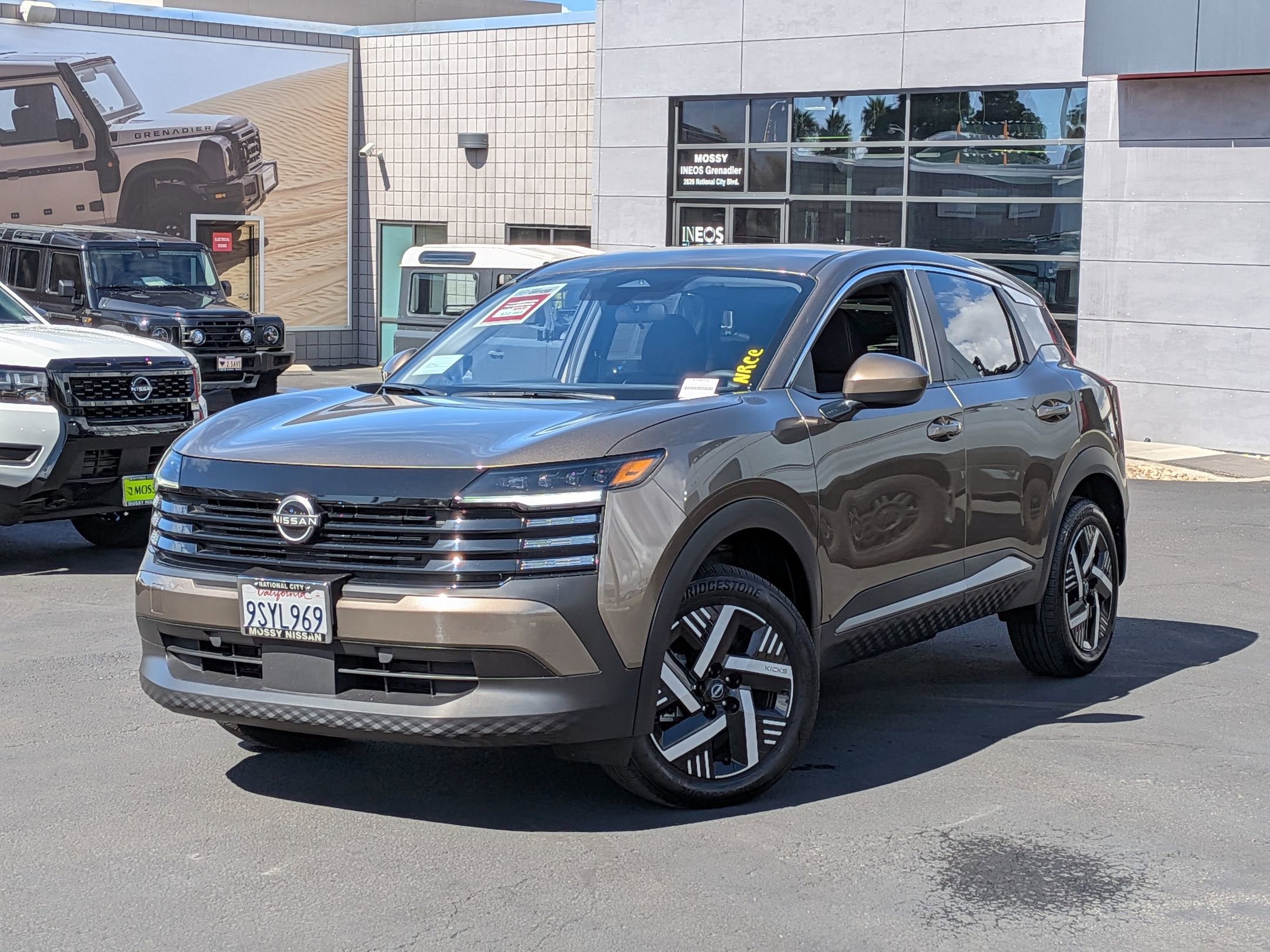 Certified 2025 Nissan Kicks SV