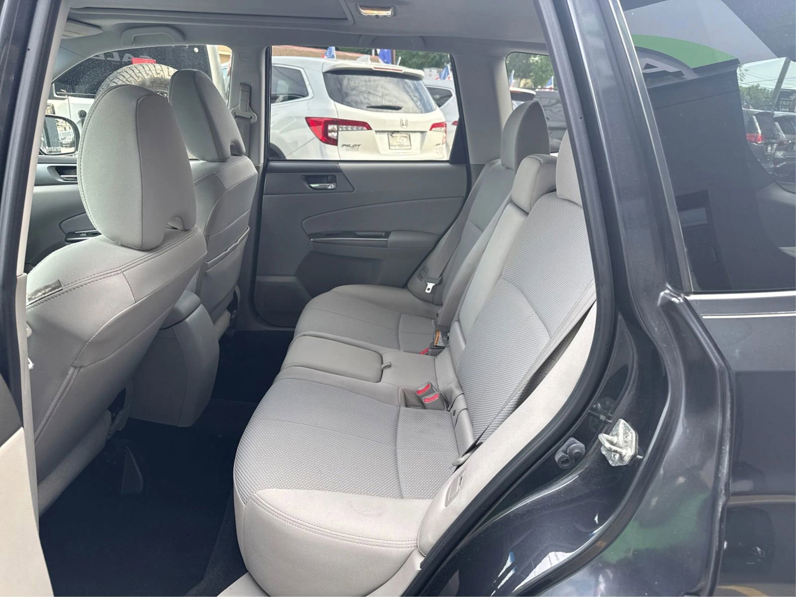 Used 2012 Subaru Forester 2.5X Premium w/ All-Weather Pkg AWD/4WD image 10