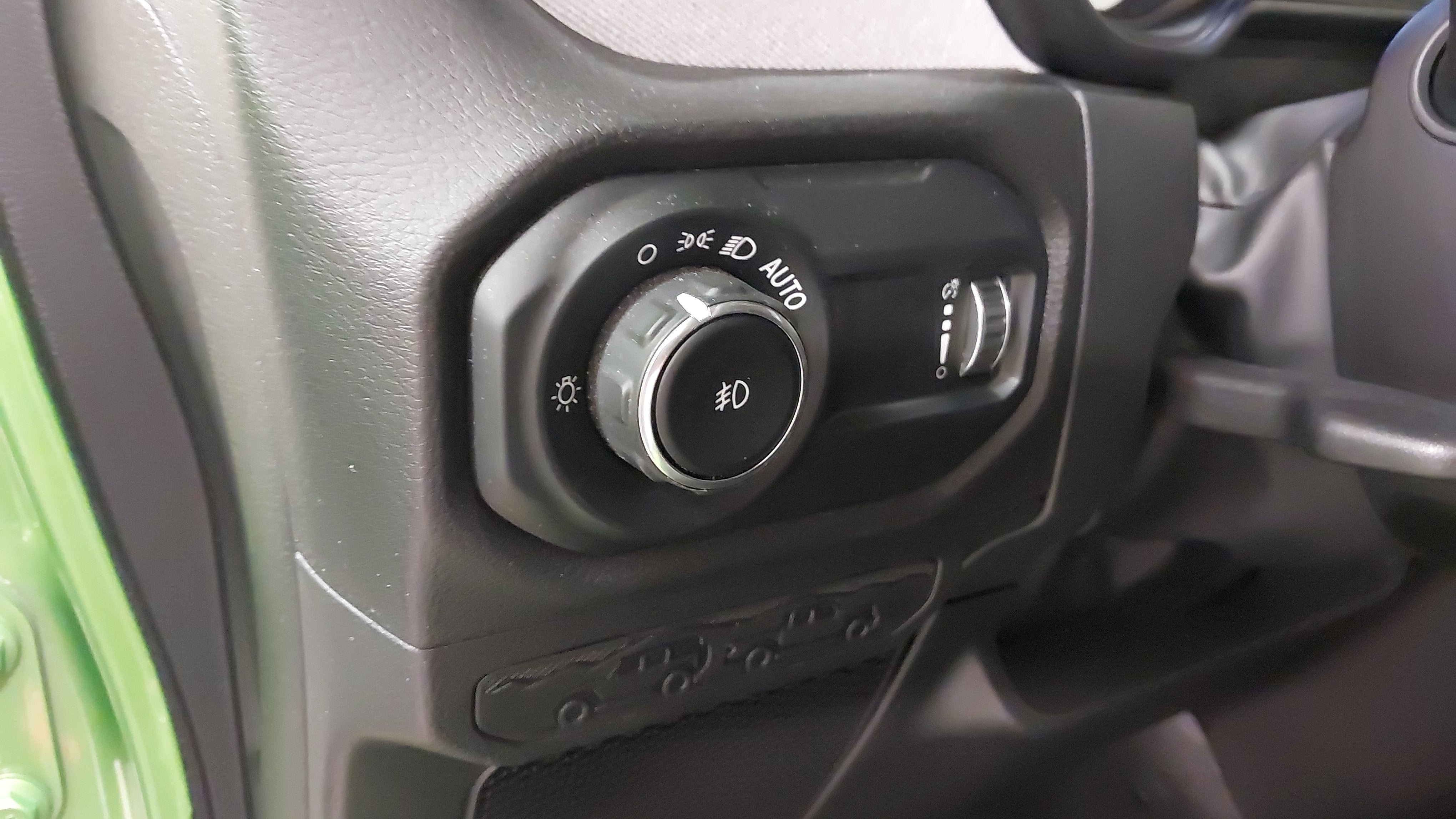 Used 2025 Jeep Wrangler Unlimited Sport AWD/4WD image 31