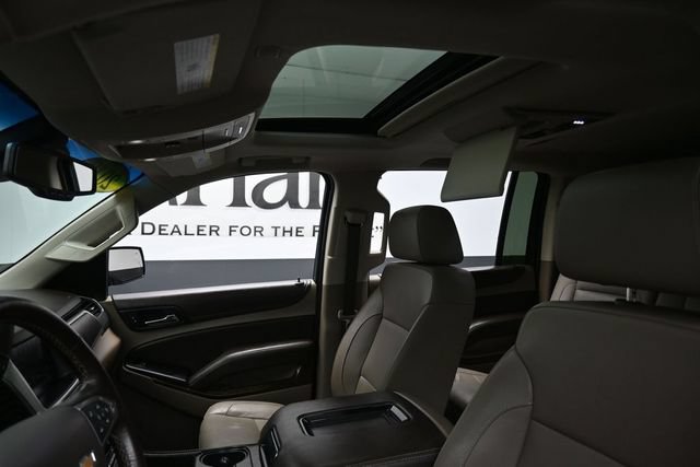Used 2019 Chevrolet Suburban LT AWD/4WD image 18