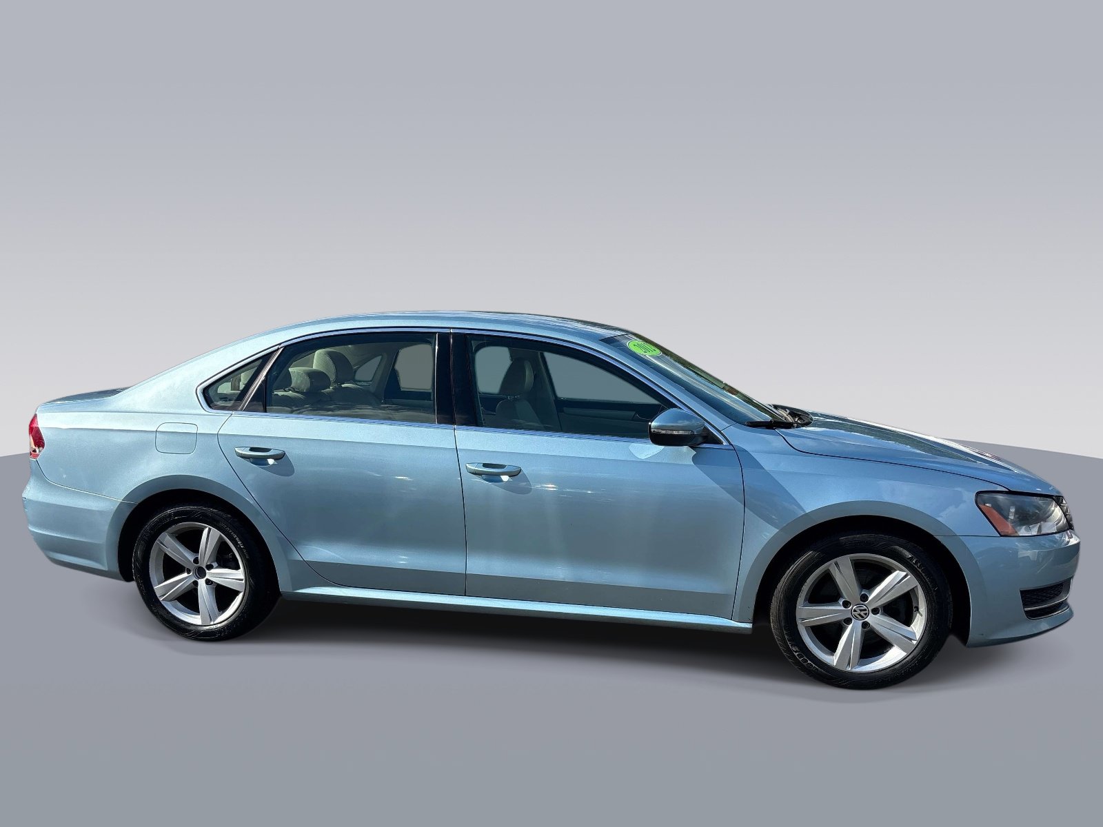 Used 2012 Volkswagen Passat 2.5 SE FWD image 2
