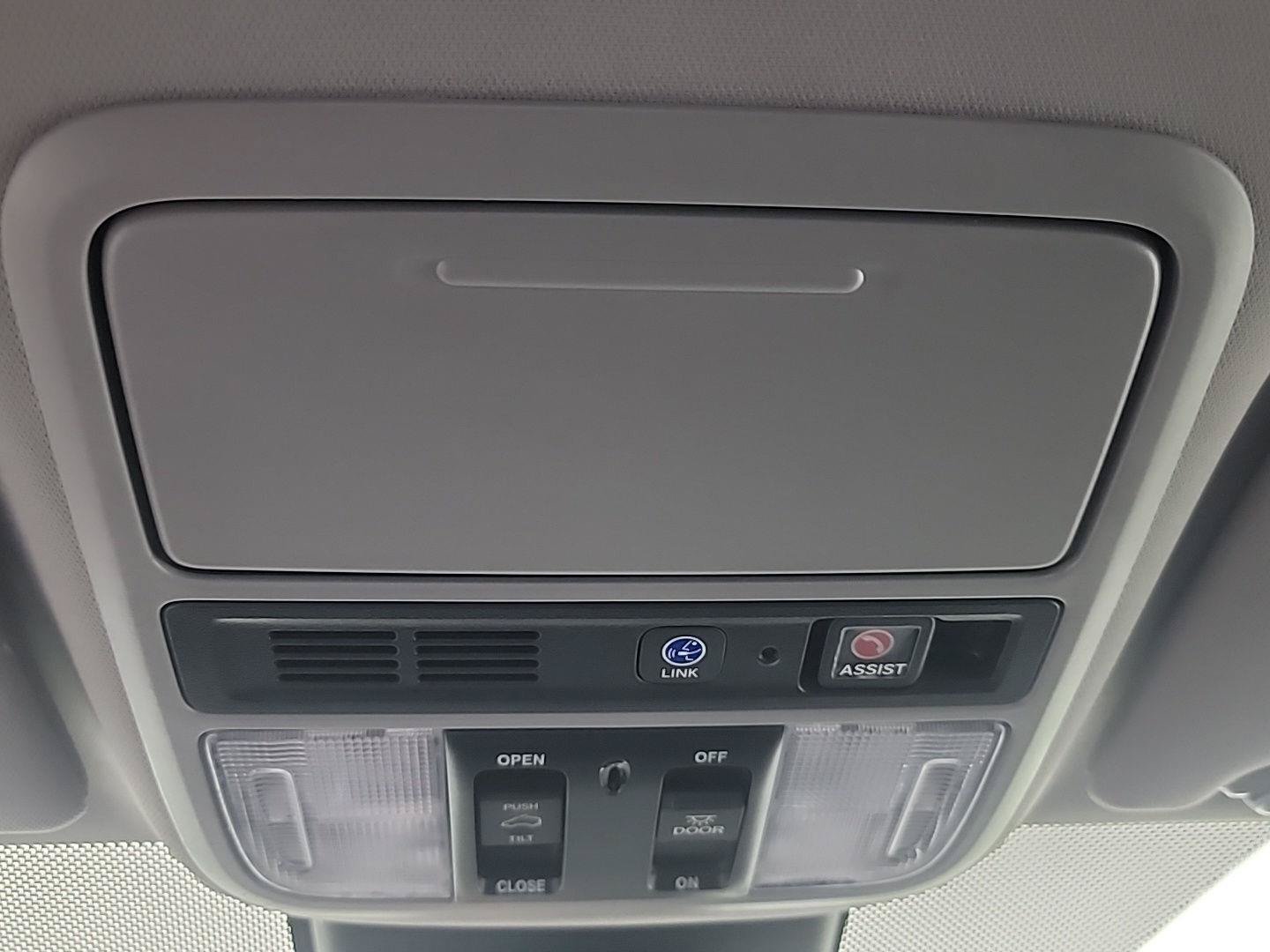 Certified 2024 Honda Odyssey Touring image 35