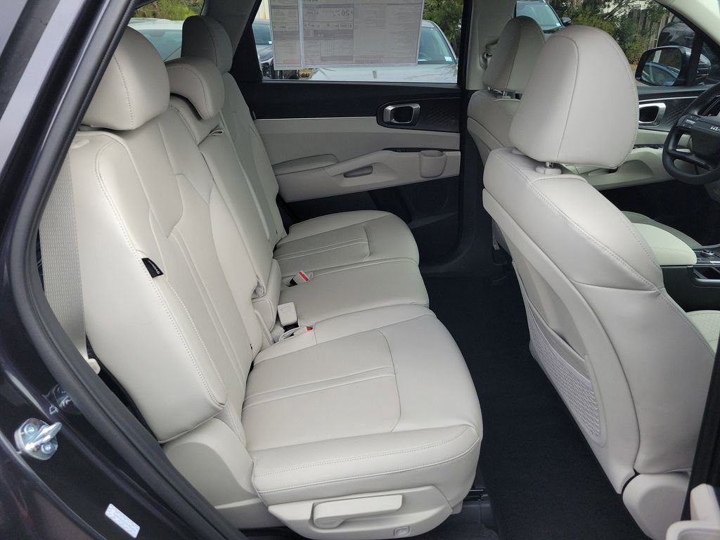 New 2026 Kia Sorento S image 12