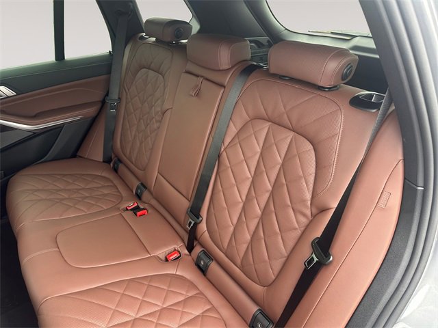 New 2026 BMW X5 xDrive40i w/ Climate Comfort Package image 13