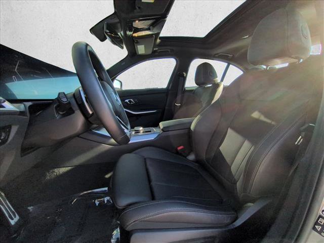 Used 2025 BMW 330i xDrive 330i xDrive w/ M Sport Package image 17