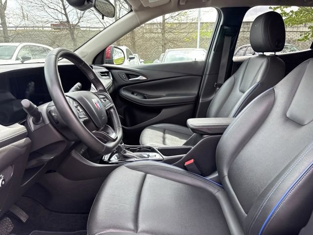 Used 2025 Buick Encore GX Sport Touring image 13