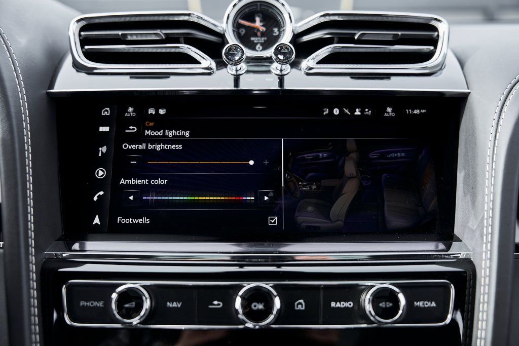 Used 2023 Bentley Bentayga Extended Wheelbase AWD/4WD image 80
