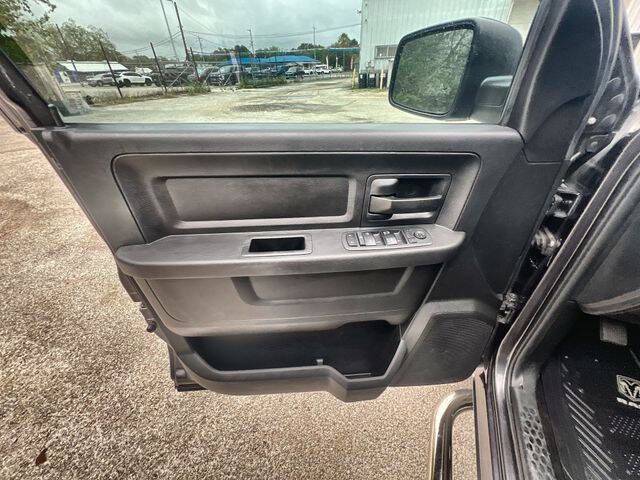 Used 2017 RAM 1500 Express AWD/4WD image 20