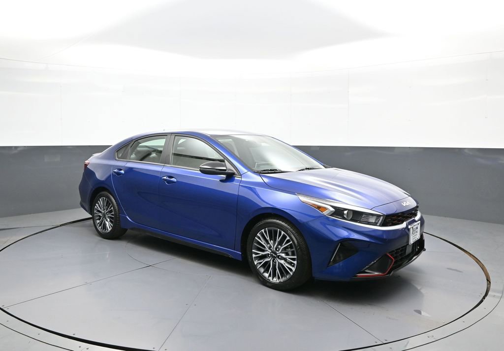 Certified 2024 Kia Forte GT-Line FWD image 4
