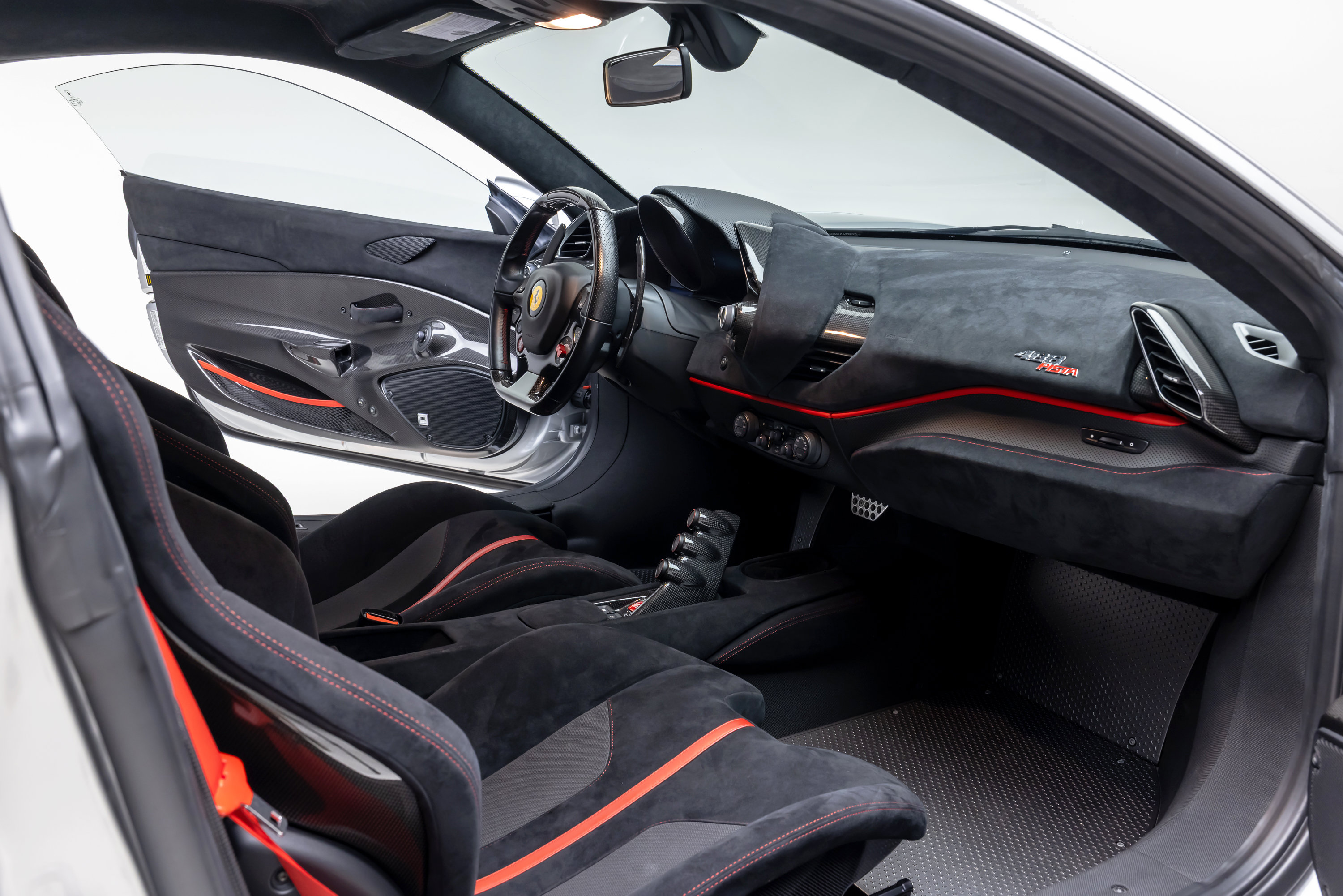 Certified 2020 Ferrari 488 Pista Coupe RWD image 42