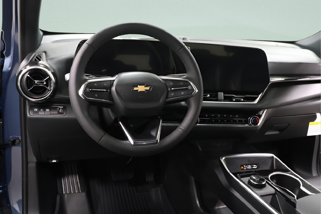 New 2027 Chevrolet Equinox LT w/ Convenience Package II FWD image 9