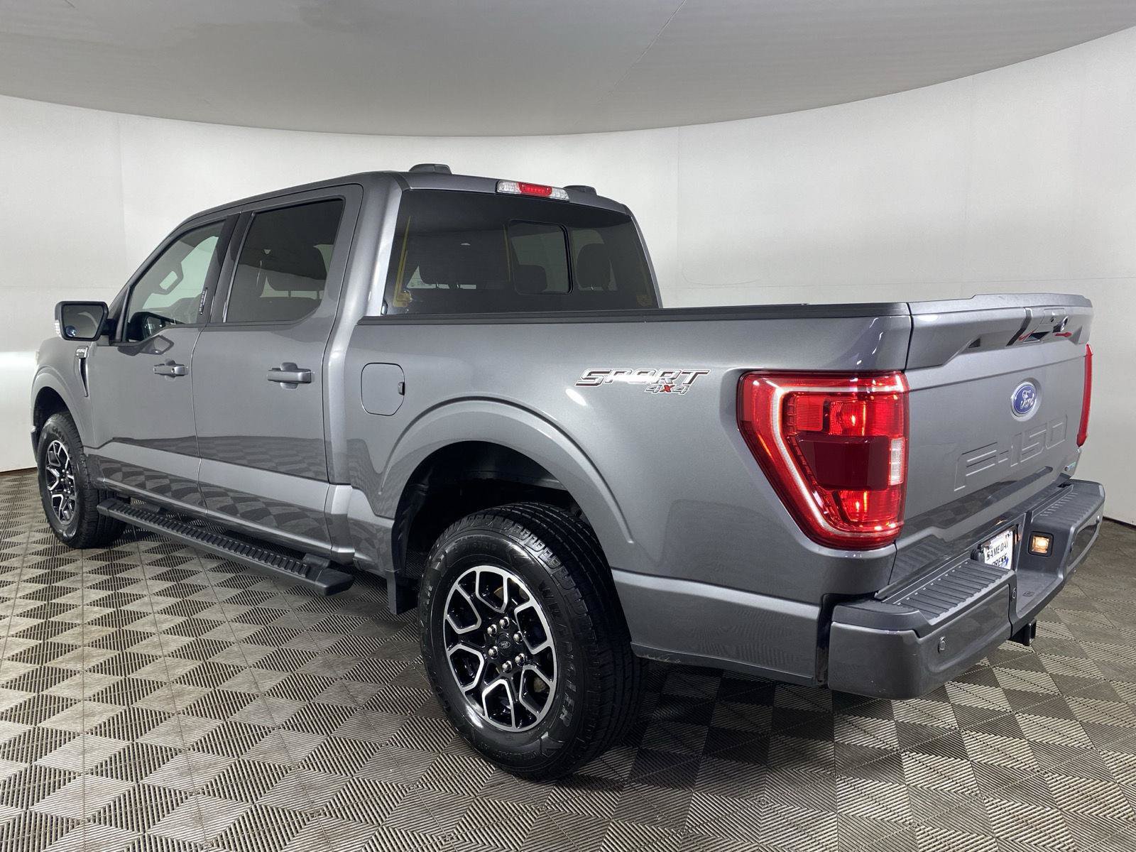 Used 2022 Ford F150 XLT w/ Equipment Group 302A High AWD/4WD image 5