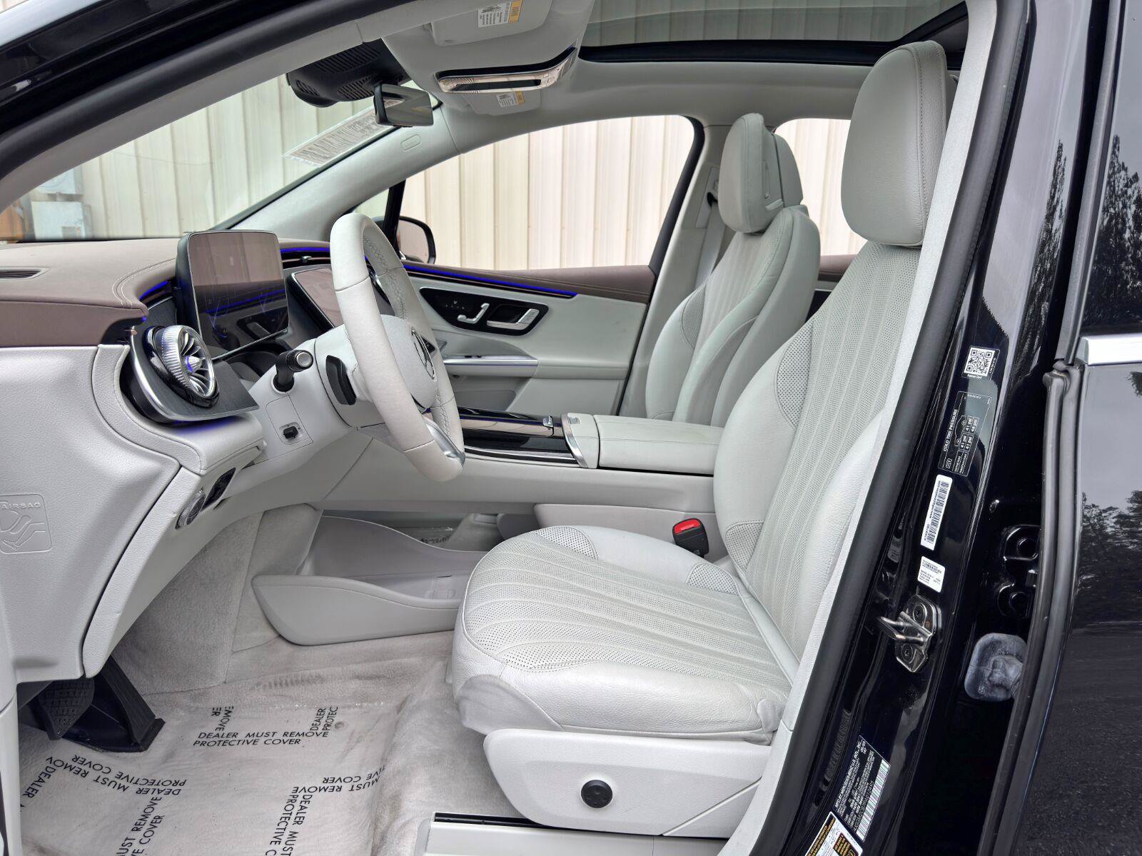 Used 2023 Mercedes-Benz EQE 500 4MATIC SUV image 16