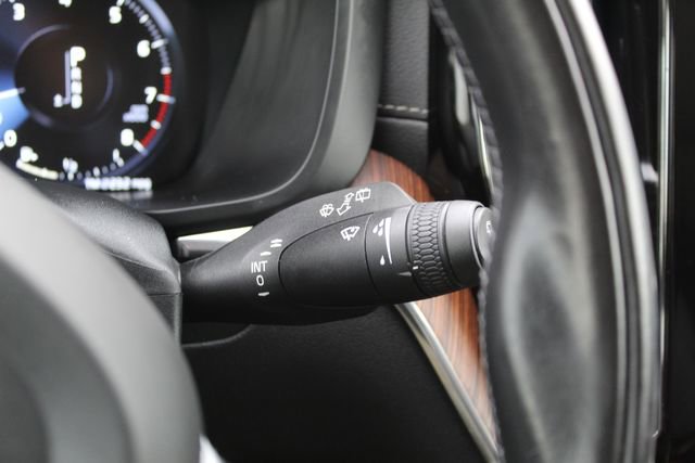 Used 2020 Volvo XC60 T6 Inscription w/ Protection Package AWD/4WD image 19