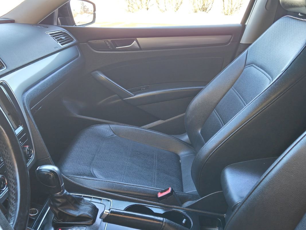 Used 2014 Volkswagen Passat 2.5 S image 13