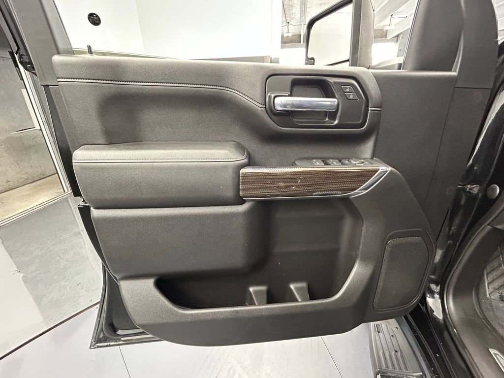 Used 2020 Chevrolet Silverado 2500 LT image 15