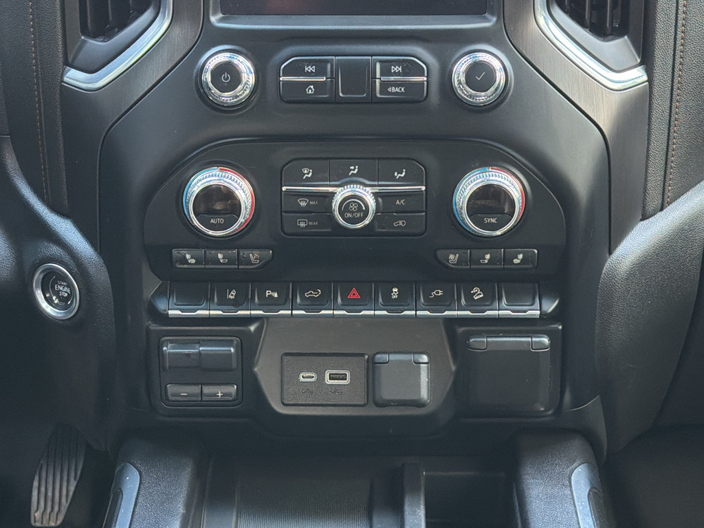 Used 2022 GMC Sierra 2500 AT4 w/ AT4 Premium Plus Package AWD/4WD image 20