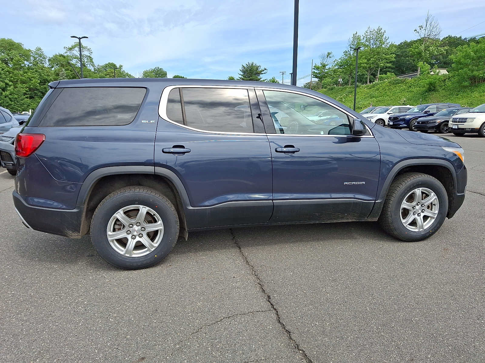 Used 2019 GMC Acadia SLE FWD image 7