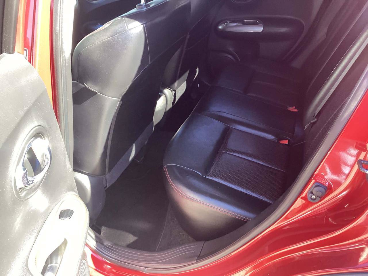 Used 2014 Nissan Juke SL FWD image 12