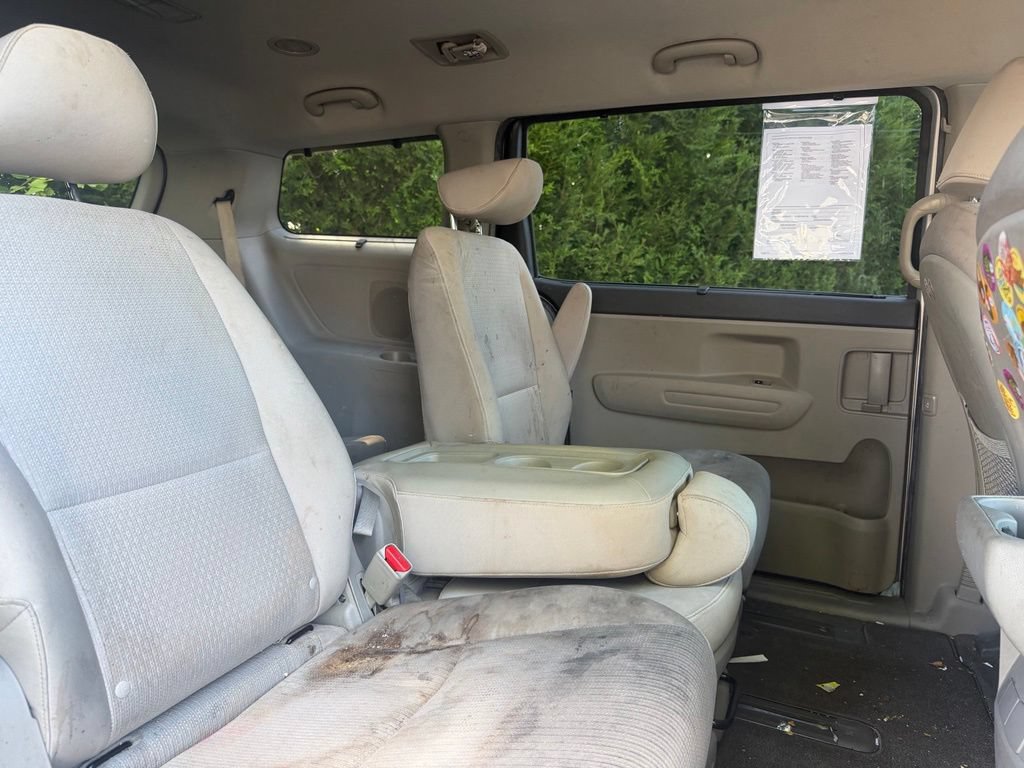 Used 2016 Kia Sedona LX w/ LX Convenience Package FWD image 14