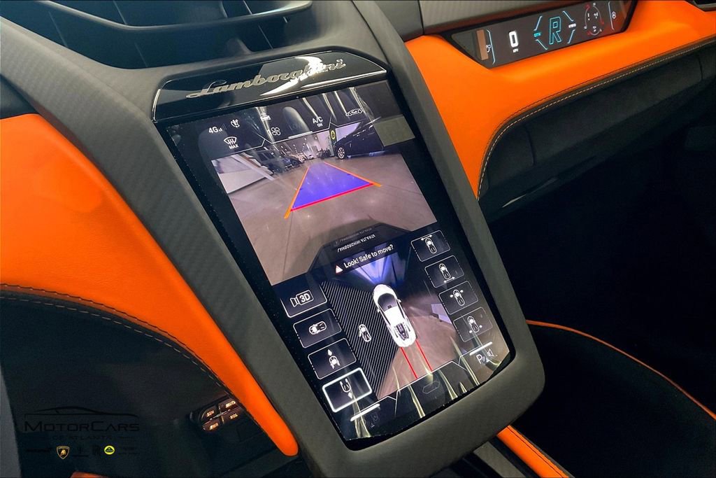 Used 2024 Lamborghini Revuelto image 17