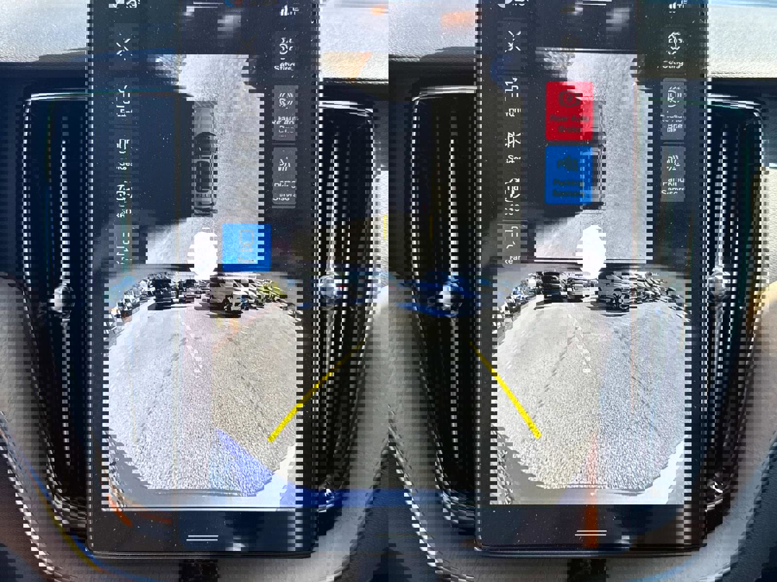 New 2026 Volvo XC60 B5 Plus w/ Climate Package image 23