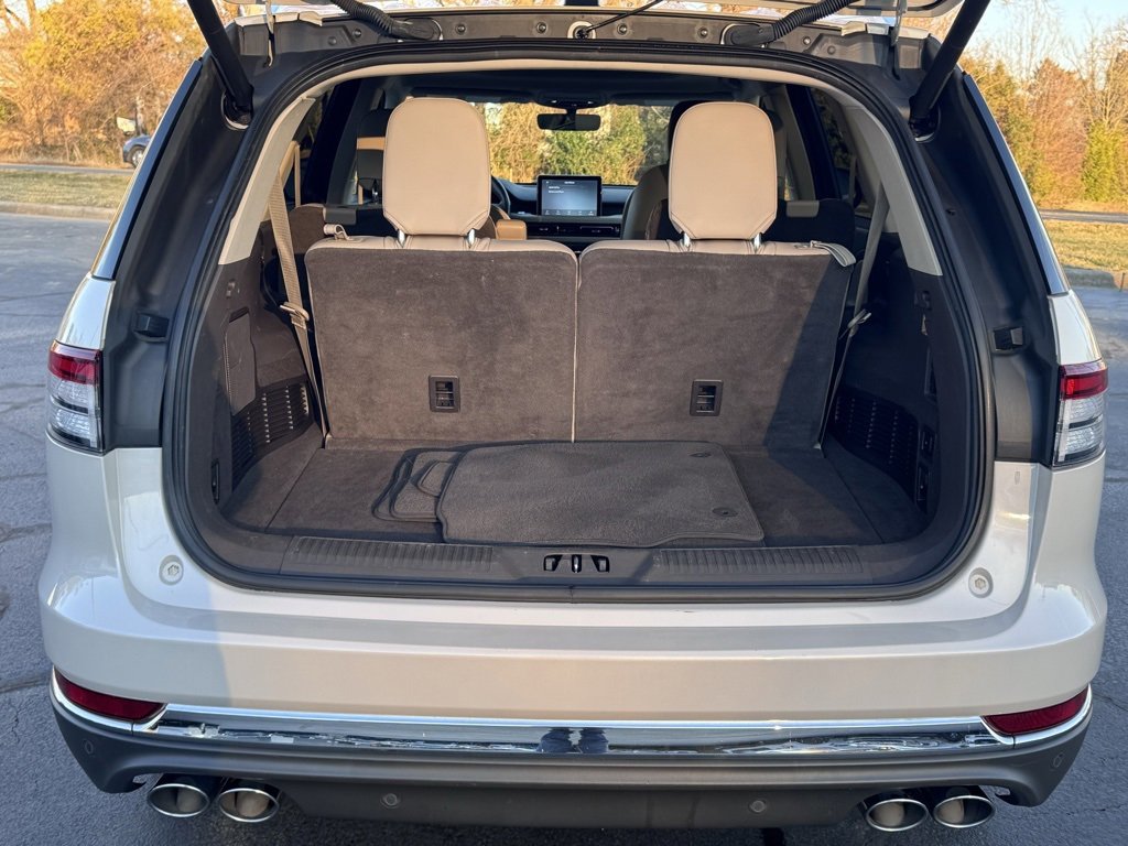 Used 2023 Lincoln Aviator Reserve w/ Equipment Group 201A image 43