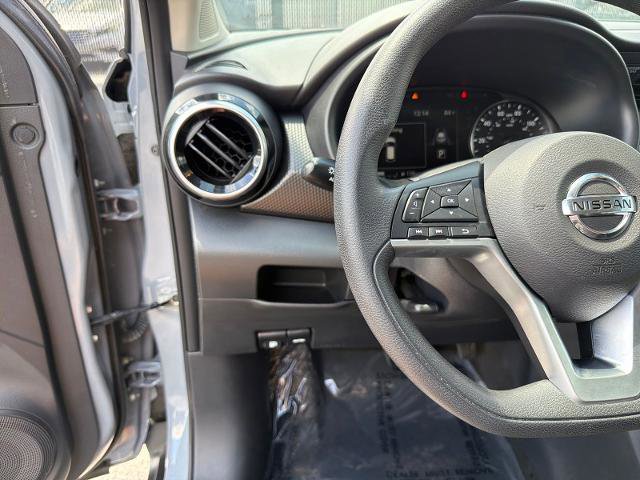 Certified 2021 Nissan Kicks SV FWD image 13