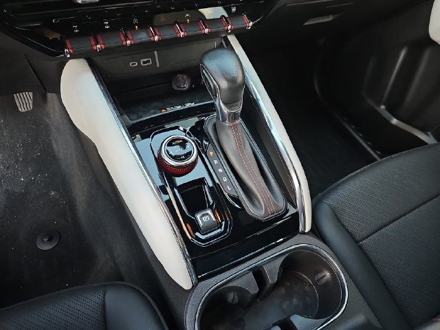 Used 2024 GMC Canyon AT4X AWD/4WD image 27
