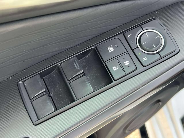 Used 2022 Lexus IS 350 F Sport AWD/4WD image 19