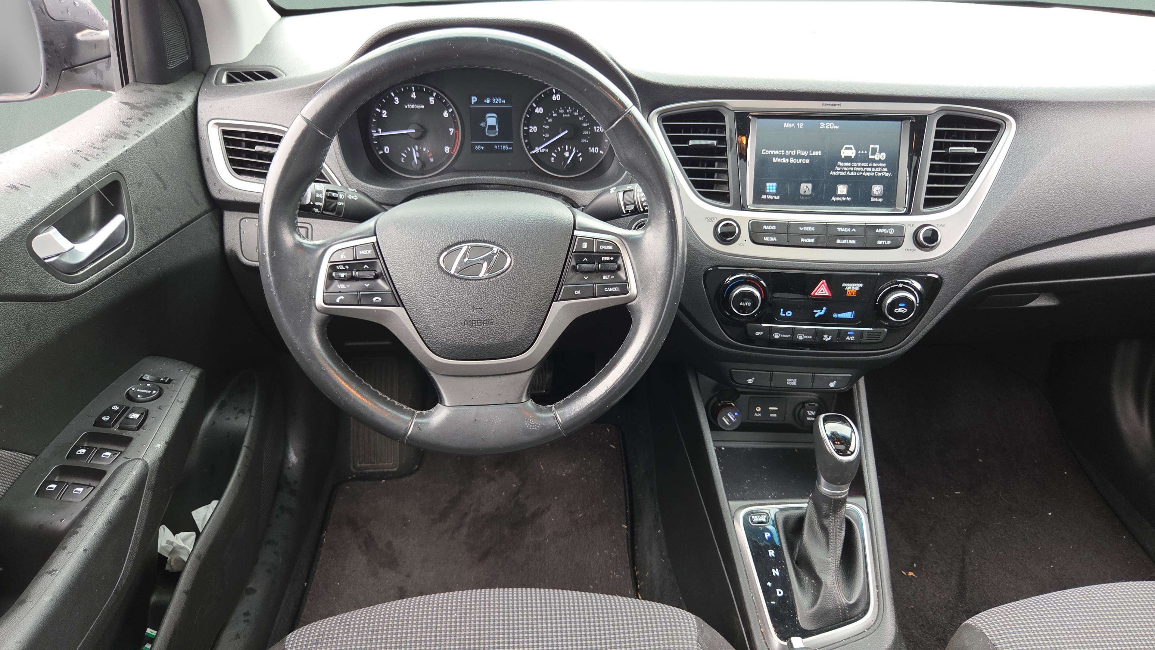 Used 2018 Hyundai Accent Limited image 14