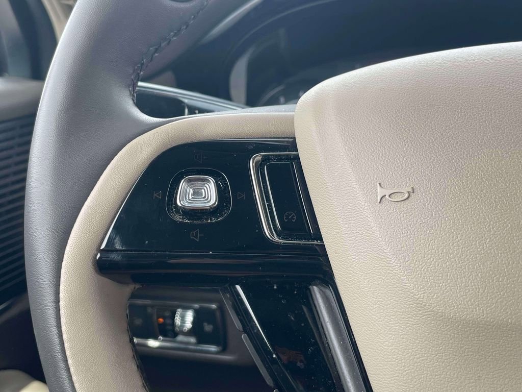 Used 2022 Lincoln Corsair AWD w/ Equipment Group 101A image 20