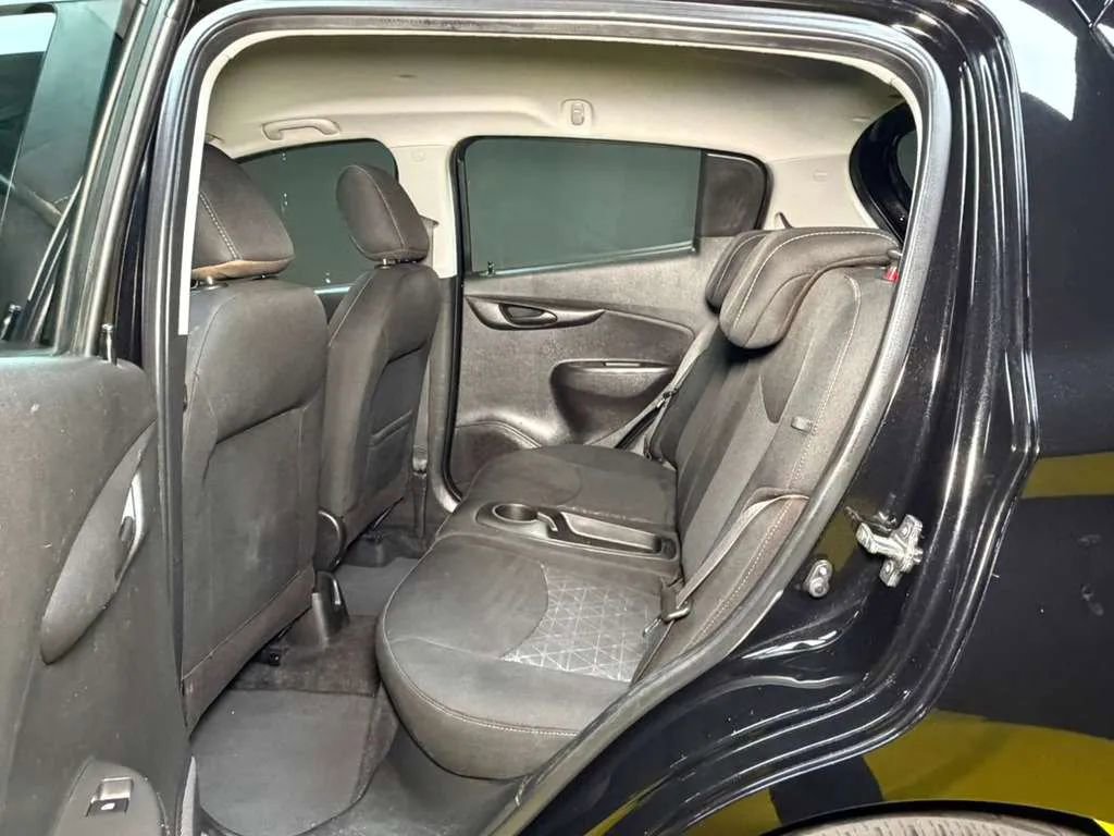 Used 2020 Chevrolet Spark LT image 17