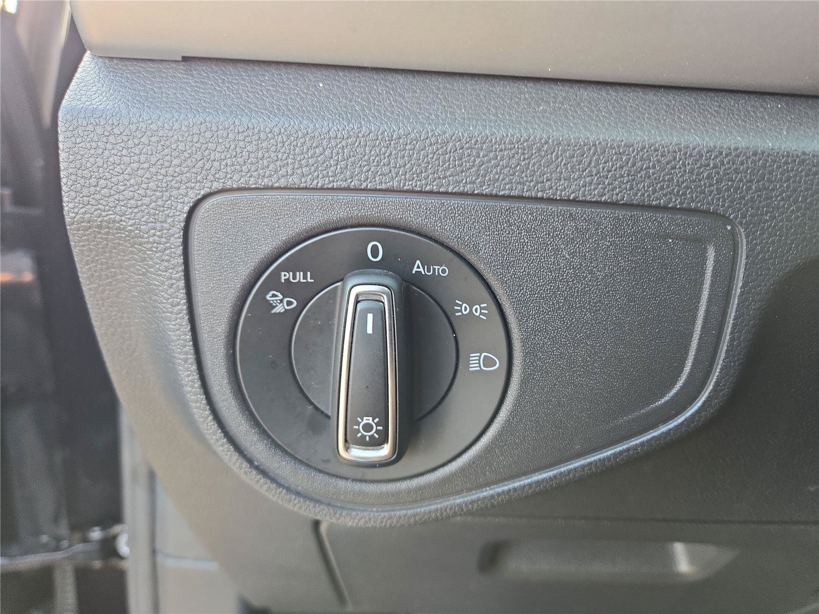 Used 2021 Volkswagen Atlas SE AWD/4WD image 16