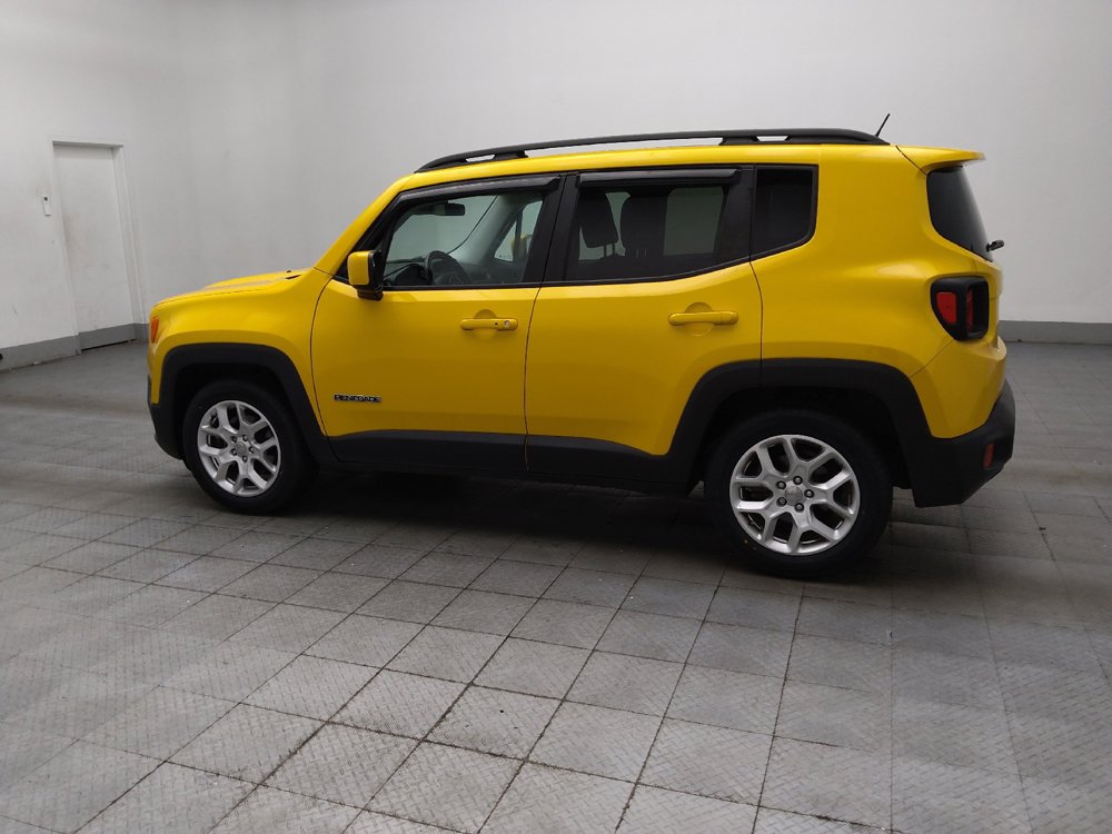 Used 2016 Jeep Renegade Latitude FWD image 3