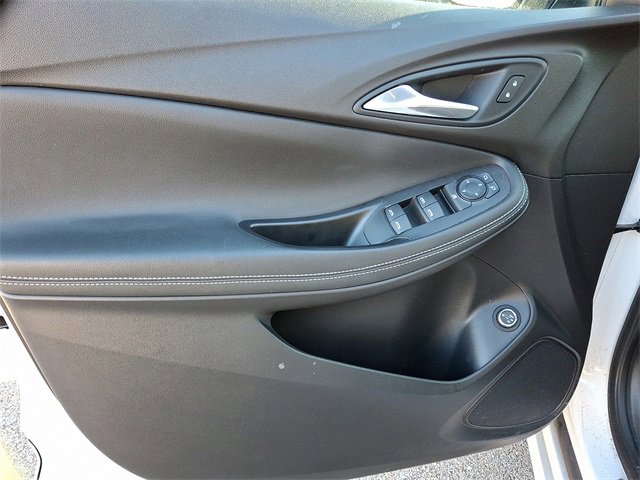 Used 2021 Buick Encore GX Select w/ Sport Touring Package image 12