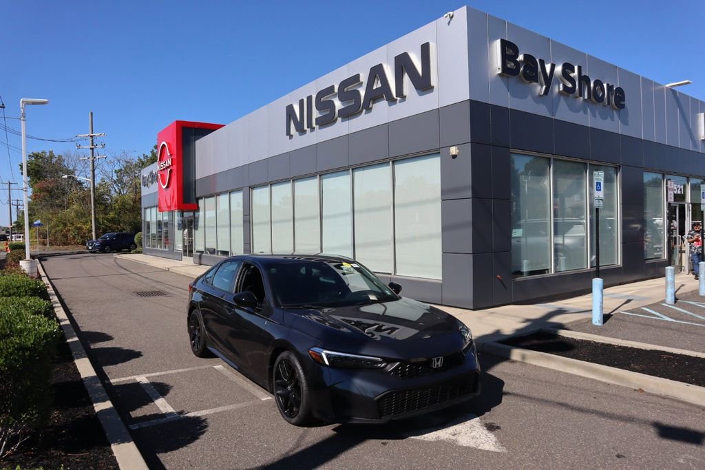 Used 2025 Honda Civic Sport image 2