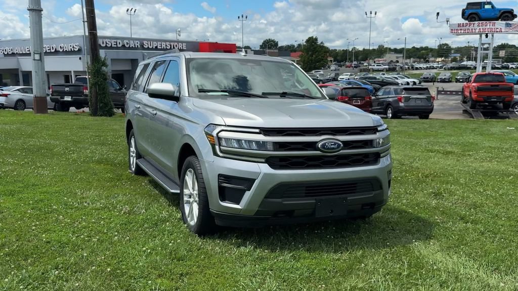 Used 2022 Ford Expedition Max XLT AWD/4WD image 9
