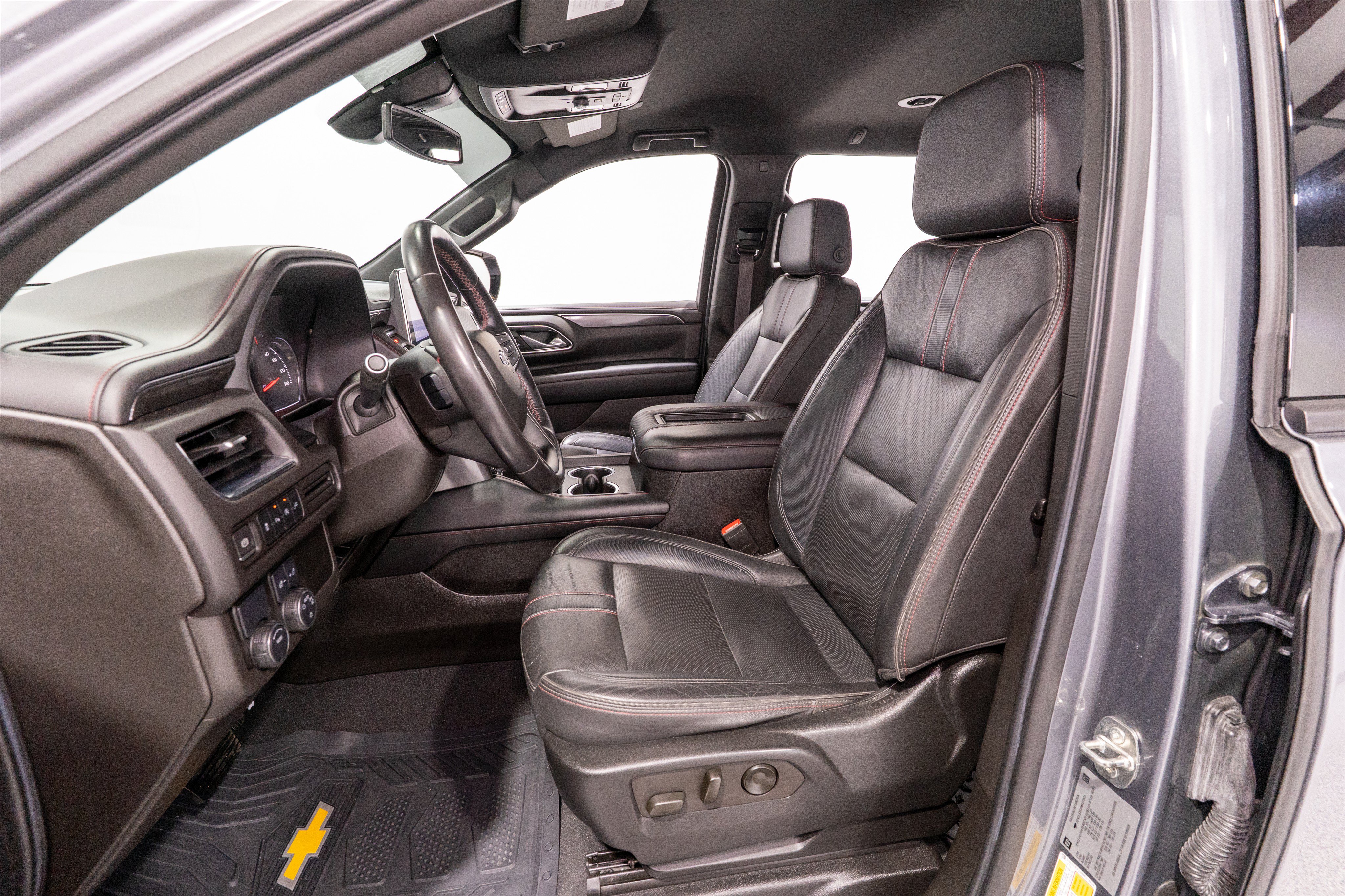 Used 2021 Chevrolet Suburban RST RWD image 14
