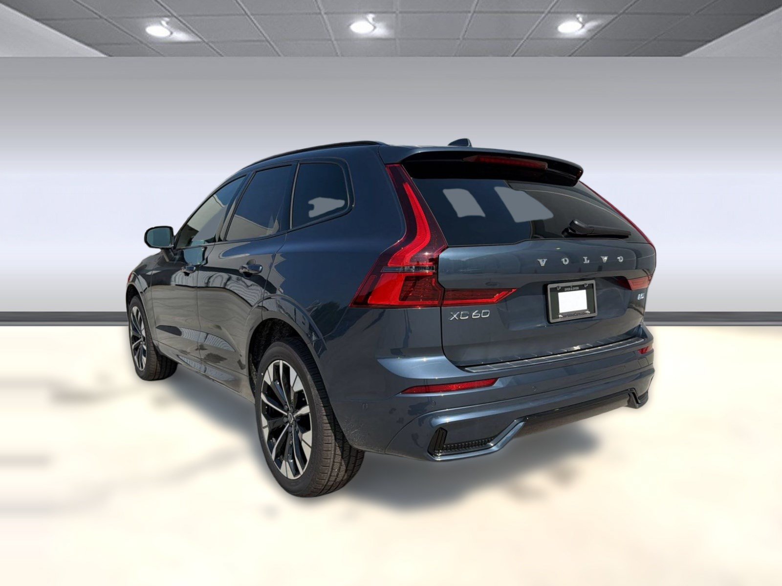 New 2026 Volvo XC60 B5 Plus w/ Protection Package Premier AWD/4WD image 3