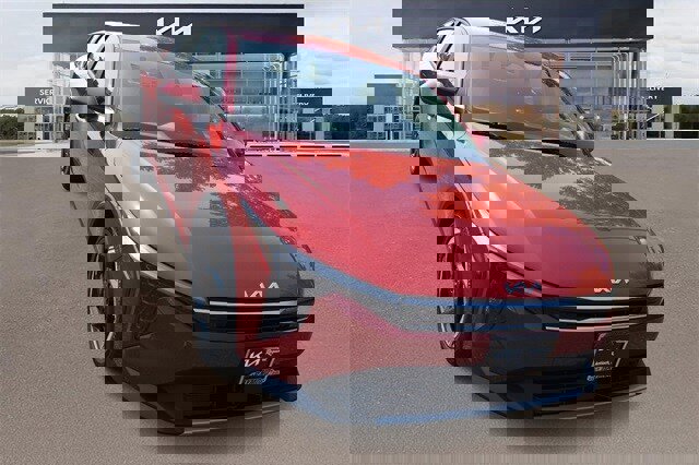 New 2025 Kia K4 EX image 10