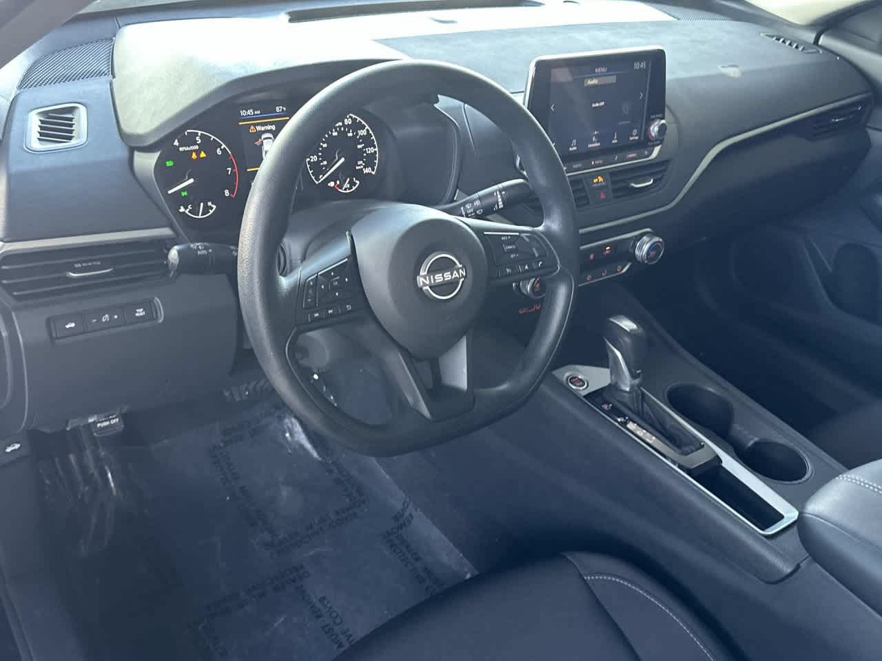Used 2025 Nissan Altima 2.5 S FWD image 13