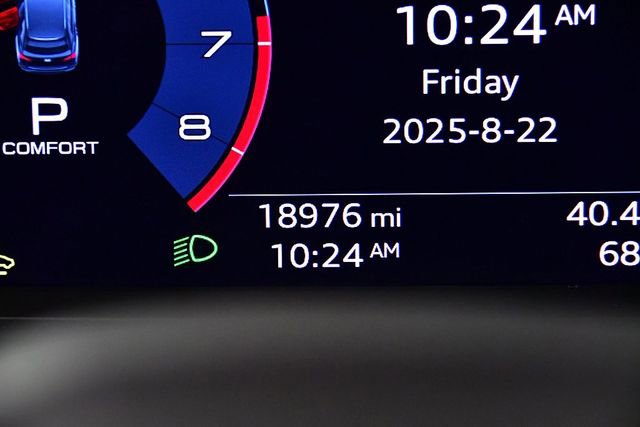 Used 2025 Audi Q3 2.0T Premium image 17