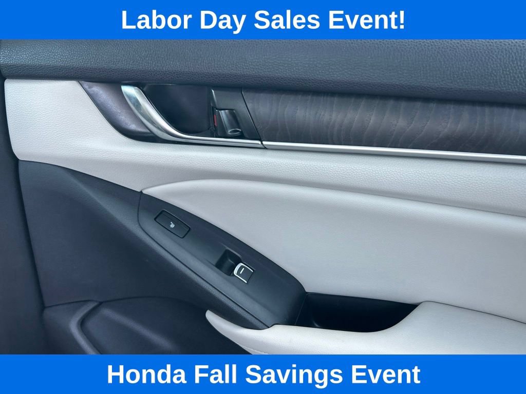 Used 2022 Honda Accord Touring image 14